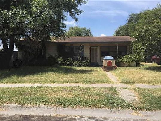 1st image of 4829 Wynona Dr