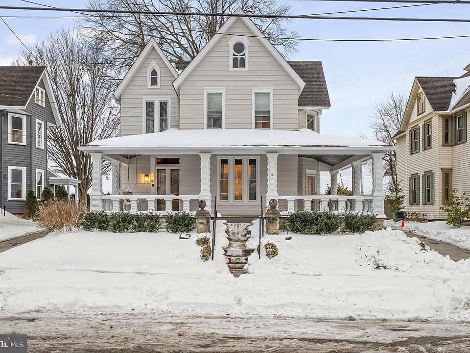 1st image of 16 Bowen Ave