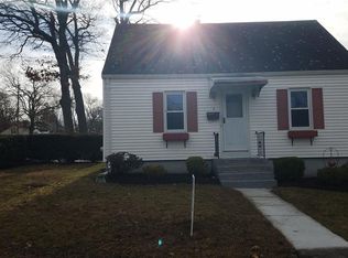 9 Wells St, West Warwick, RI 02893