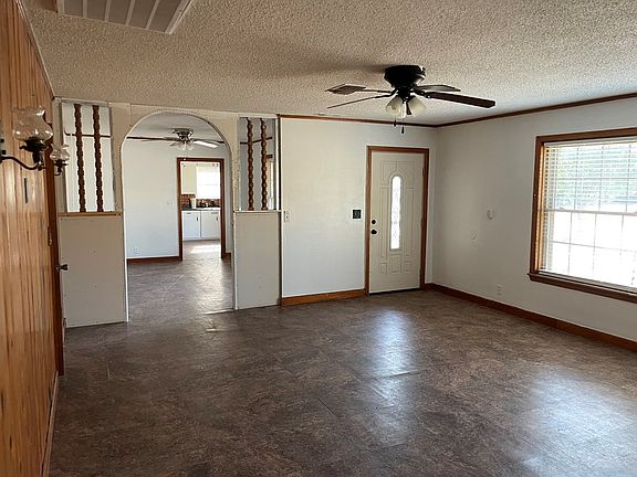 4th image of 713 E 16th St