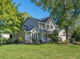 100 Interlachen Rd, Burnsville, MN 55306