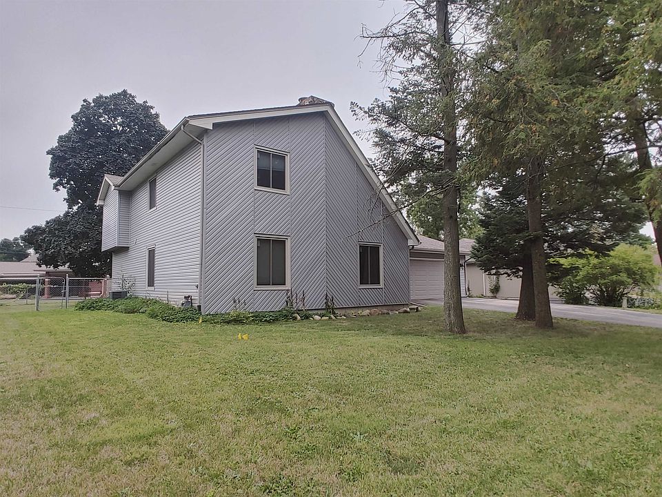 1924 Arnold Ave, Rockford, IL 61108 Zillow