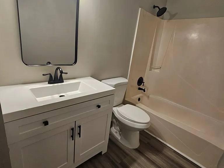 1510 Arthur Ave — Photo 11