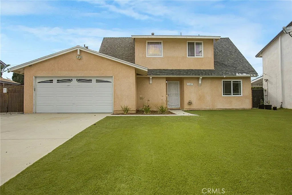 4 bed, 1580 sqft, $4,500 — Photo 2