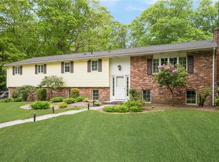 55 Highland Ter, Scituate, RI 02857