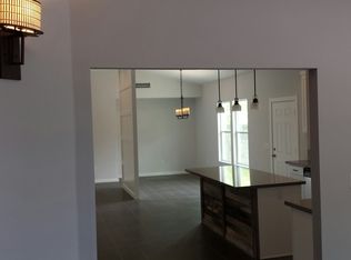 2324 W Mitchell Dr, Phoenix, AZ 85015