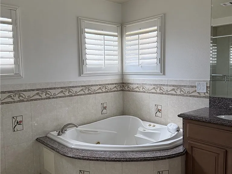 10026 Green St — Photo 8