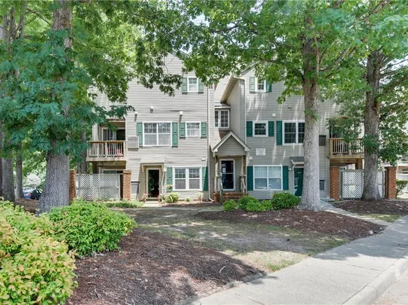 12904 Daybreak Cir, Newport News, VA 23602