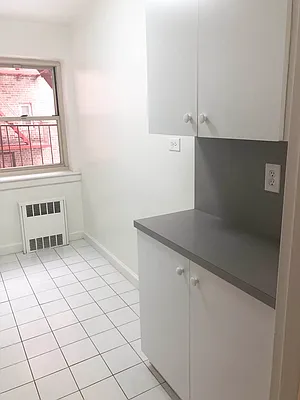 Rented by Contact Realty | media 16