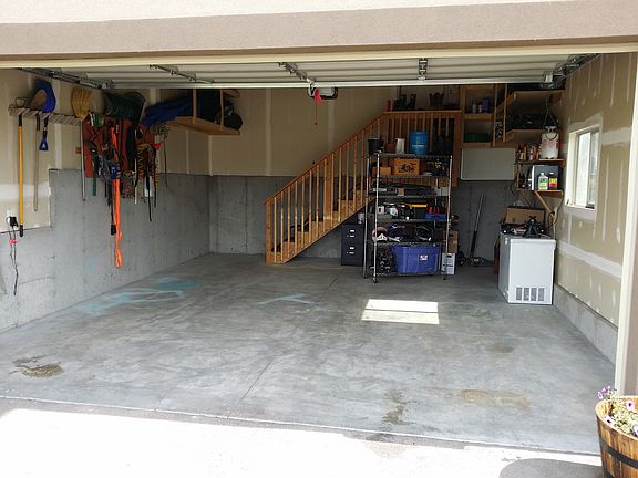 2 car garage