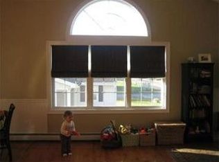 48 Deepdale Rd, Worcester, MA 01606