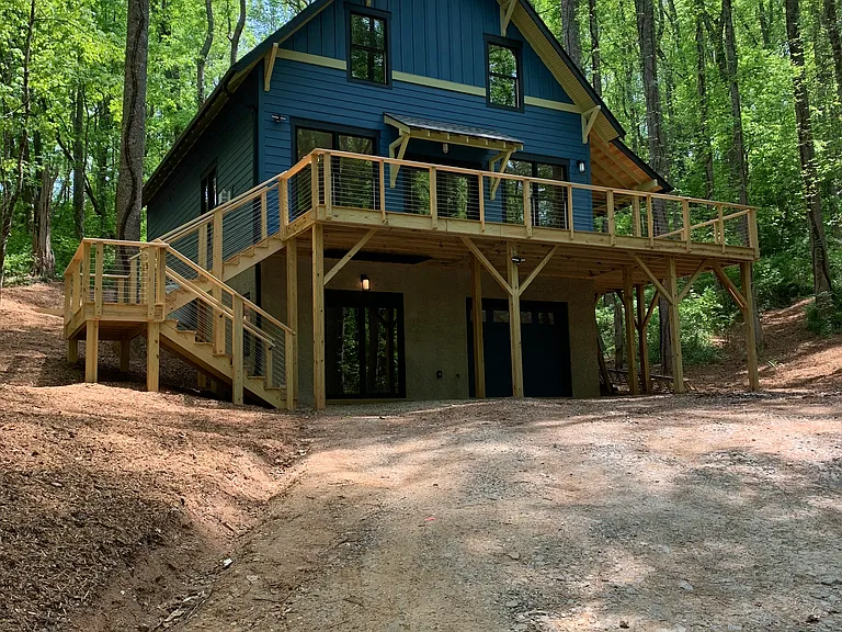 52 Crest Circle Dr — Photo 1