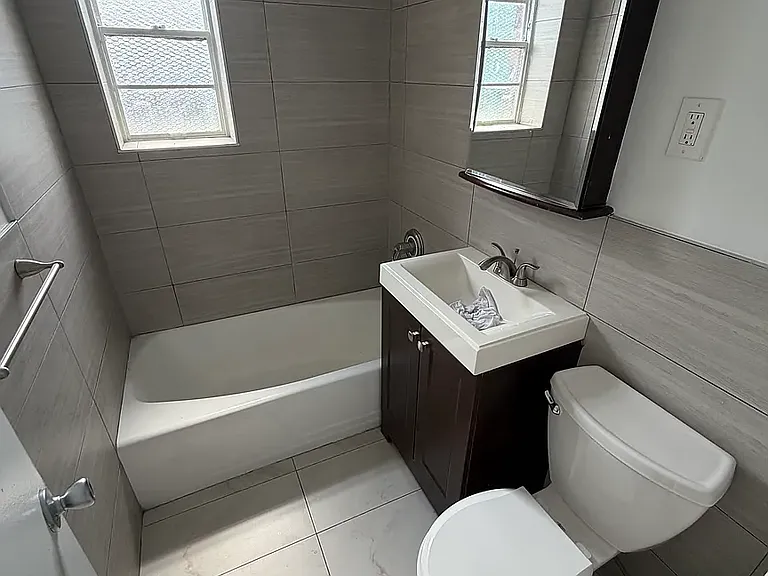 111-14 76th Ave #412 — Photo 11