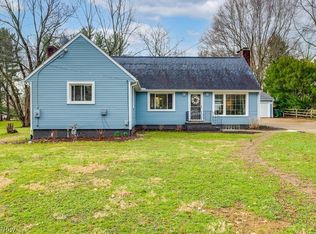 2016 Maple Rd, Stow, OH 44224