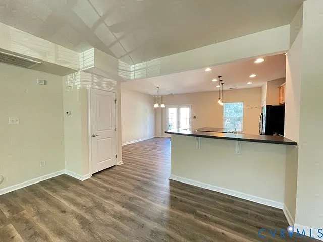 8107 Creekside Village Dr — Photo 18