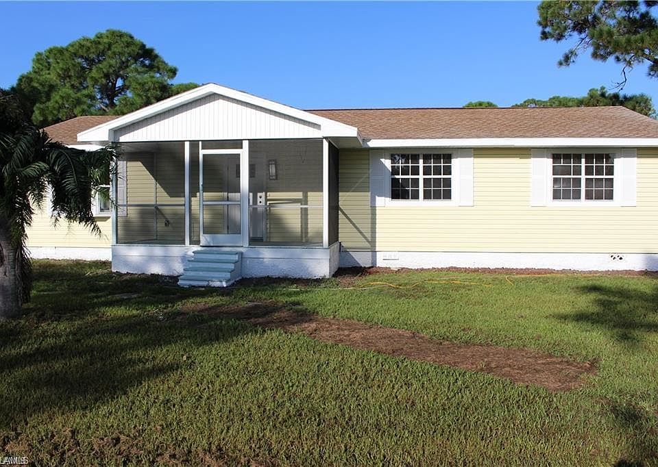 1st image of 12361 Escuela Dr