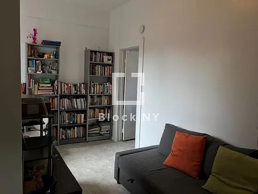 Rented by Block Holdings LLC | media 17