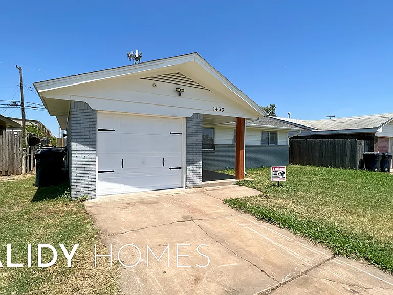 1433 SW 60th St — Photo 13