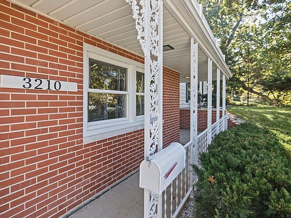 4th image of 3210 Fields Ct