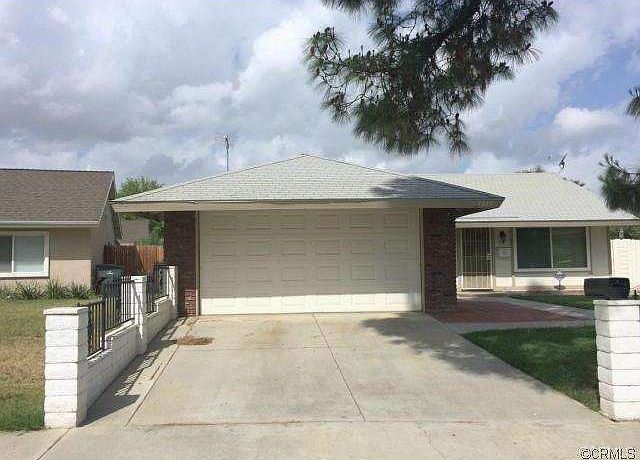 2nd image of 4848 Montgomery St