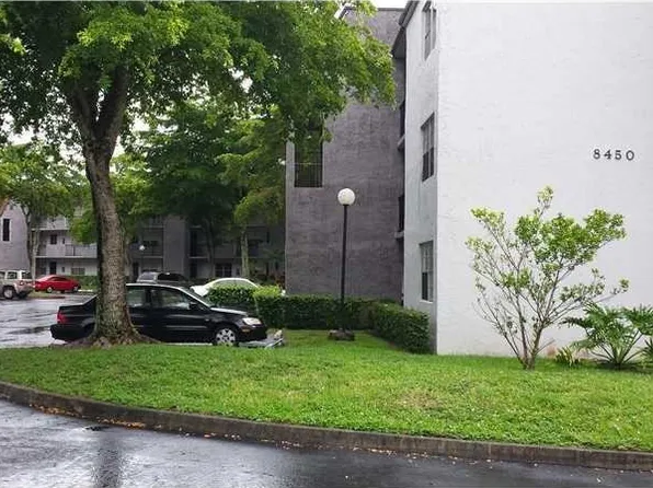 8450 Lagos De Campo Boulevard #201, Tamarac, FL 33321