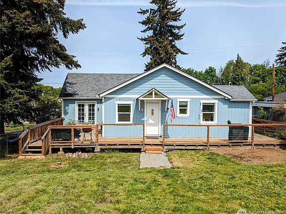 3rd image of 723 E 10th Street