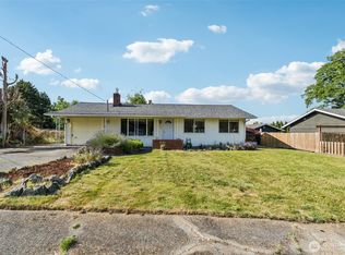 1921 Mountain View Dr, Mount Vernon, WA 98273