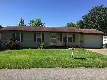 1st image of 200 Lakeview Dr