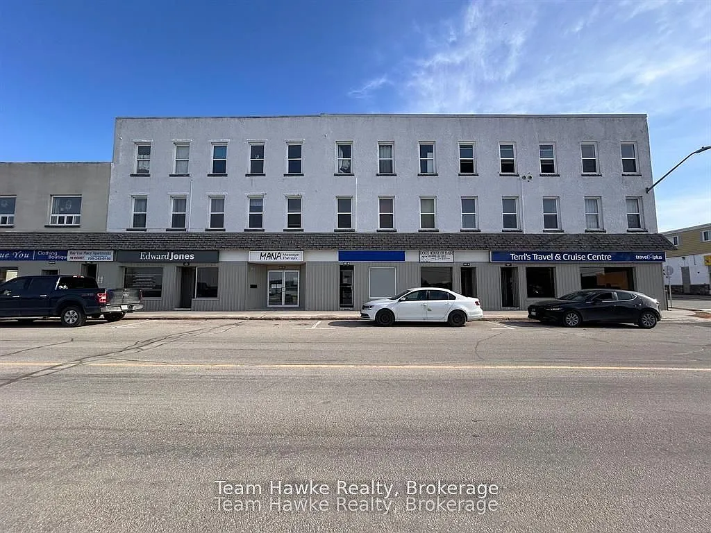 Building Photo - 521 Bay St #13