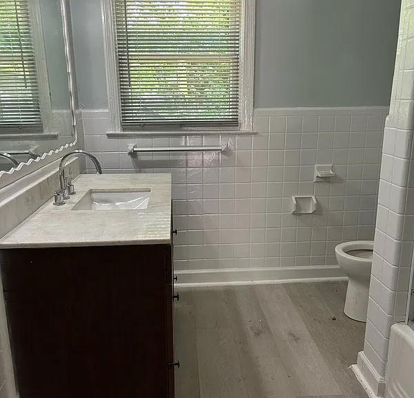 2532 Jewel St — Photo 4