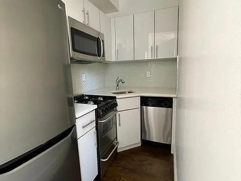 12 5th Ave #103 — Photo 3