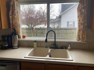 226 N Main St, Wayland, MI 49348
