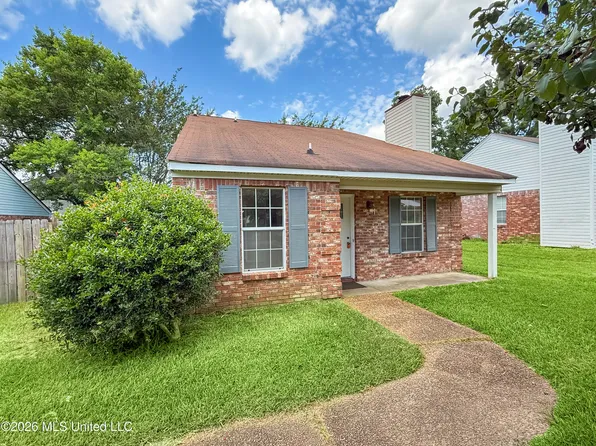 2007 Fox Hill Ln, Byram, MS 39272