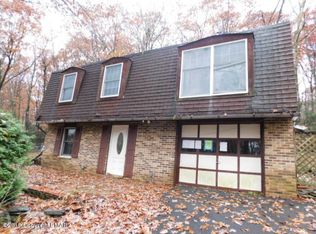 2149 Robinwood Ter, Scotrun, PA 18355