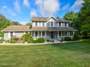 119 Pine Dr, Dallas, PA 18612