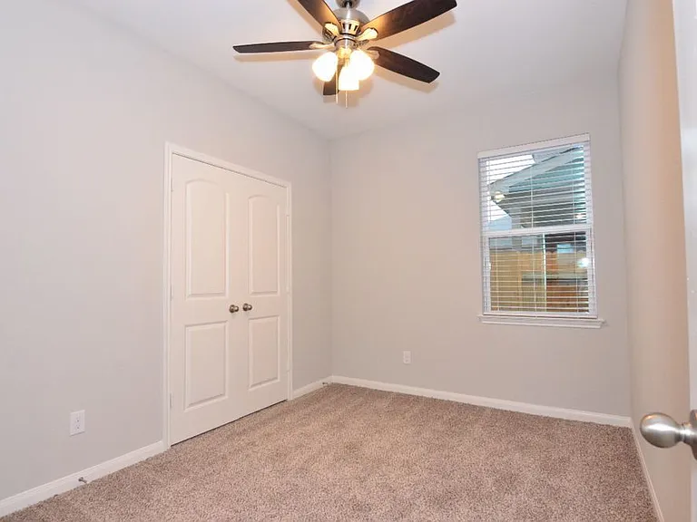146 Star Spangled Dr — Photo 19