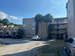 9450 Live Oak Pl APT 108, Davie, FL 33324