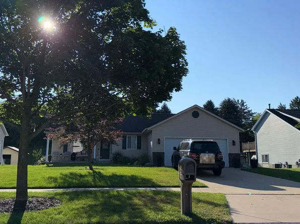 9144 Glengarry Ct SE, Caledonia, MI 49316