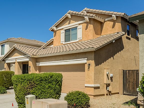 4th image of 17592 W Banff Ln