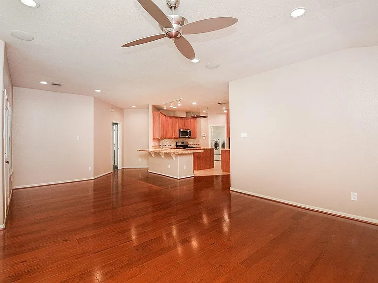 26822 Kingston Glen Ln — Photo 12