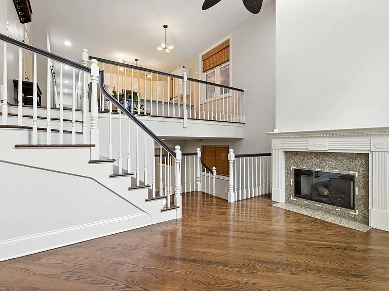860 W Buckingham Pl #1E — Photo 5