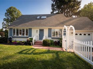 3833 East St, Skaneateles, NY 13152