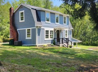 2401 Banks School Rd, Gibsonia, PA 15044