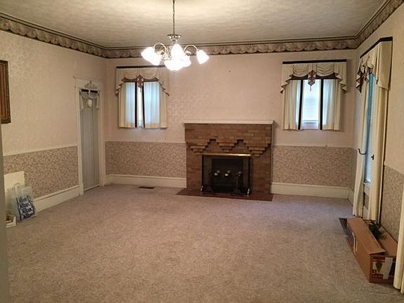 5th image of 231 Hillcrest Dr