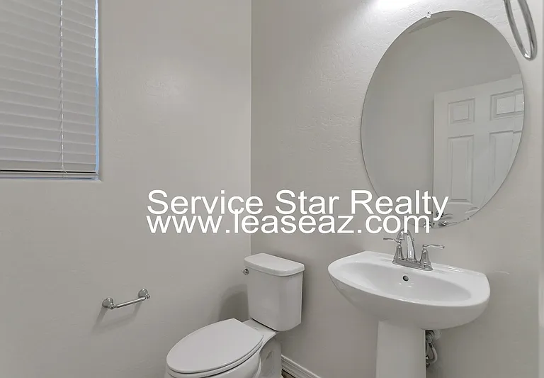 3620 S 58th Dr — Photo 7