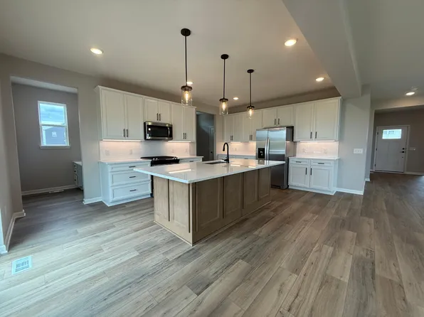 15020 Ashtown Ln W, Rosemount, MN 55068