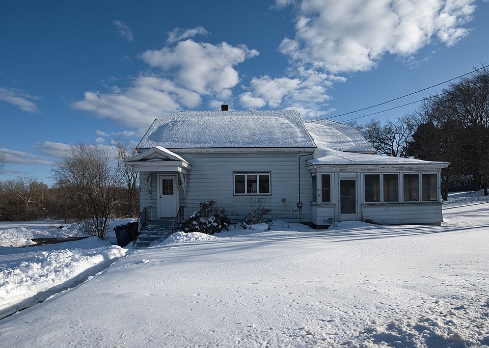 2nd image of 69 Arlington St