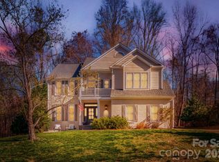 8607 Forest Shadow Cir, Cornelius, NC 28031