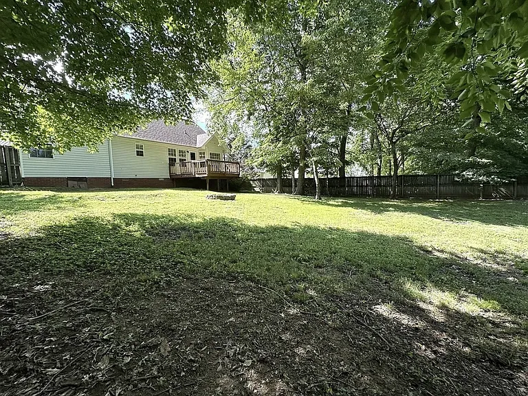 1641 Cedar Springs Cir — Photo 39