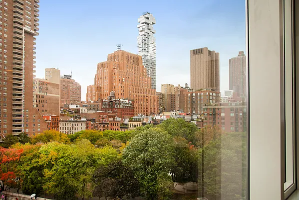 Rented by R New York | media 24